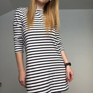 2 for $15 Forever 21 Navy/white stripe shirt dress
